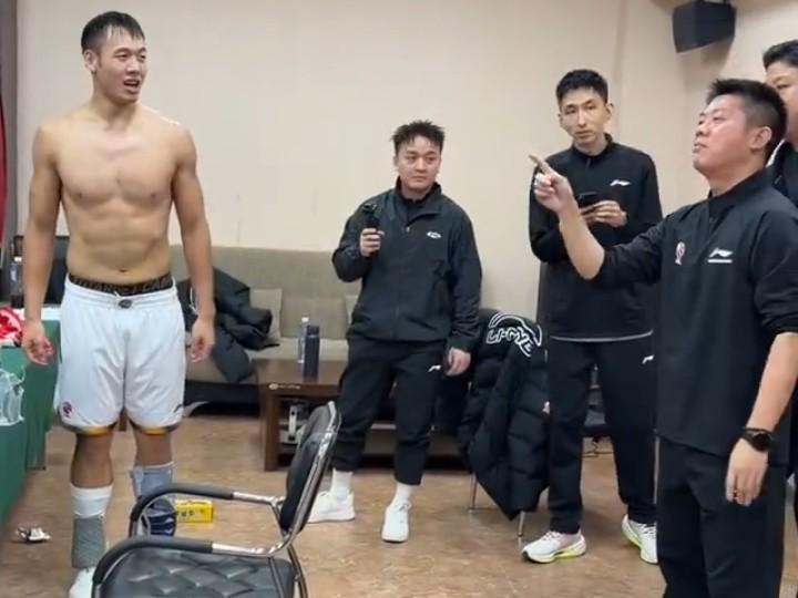 欧国联刺激夜：哈兰德双响，C罗哑火，克洛普与哈维上任首秀握手言和